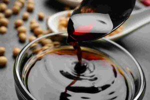 Survival of Potential Foodborne Pathogens (Escherichia coli O157_H7 and Staphylococcus aureus) in Reduced-Salt Soy Sauce Fermentation